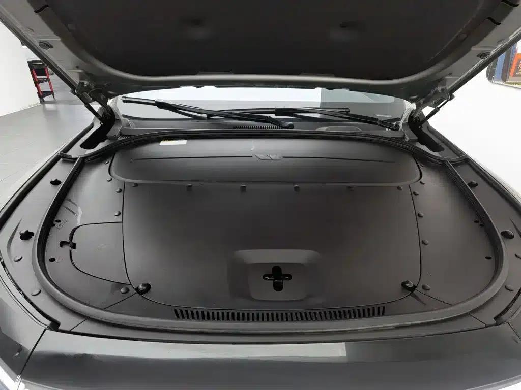 Li Auto ONE 2020 Extended Range 6-Seater — миниатюра 6