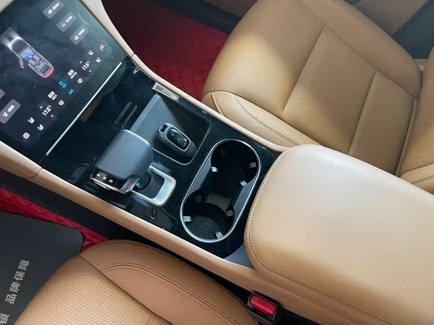 Li Auto ONE 2021 Extended Range 6-Seater — миниатюра 9