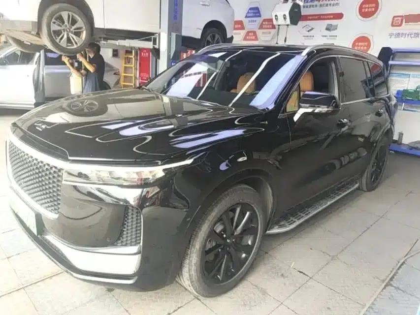 Li Auto ONE 2020 Extended Range 6-Seater — миниатюра 1