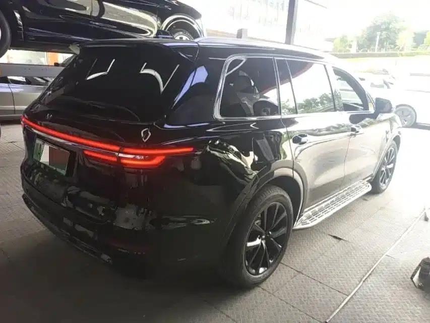 Li Auto ONE 2020 Extended Range 6-Seater — миниатюра 5