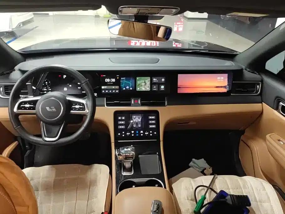 Li Auto ONE 2021 Extended Range 6-Seater — миниатюра 12