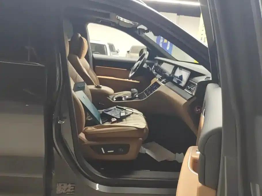 Li Auto ONE 2021 Extended Range 6-Seater — миниатюра 8