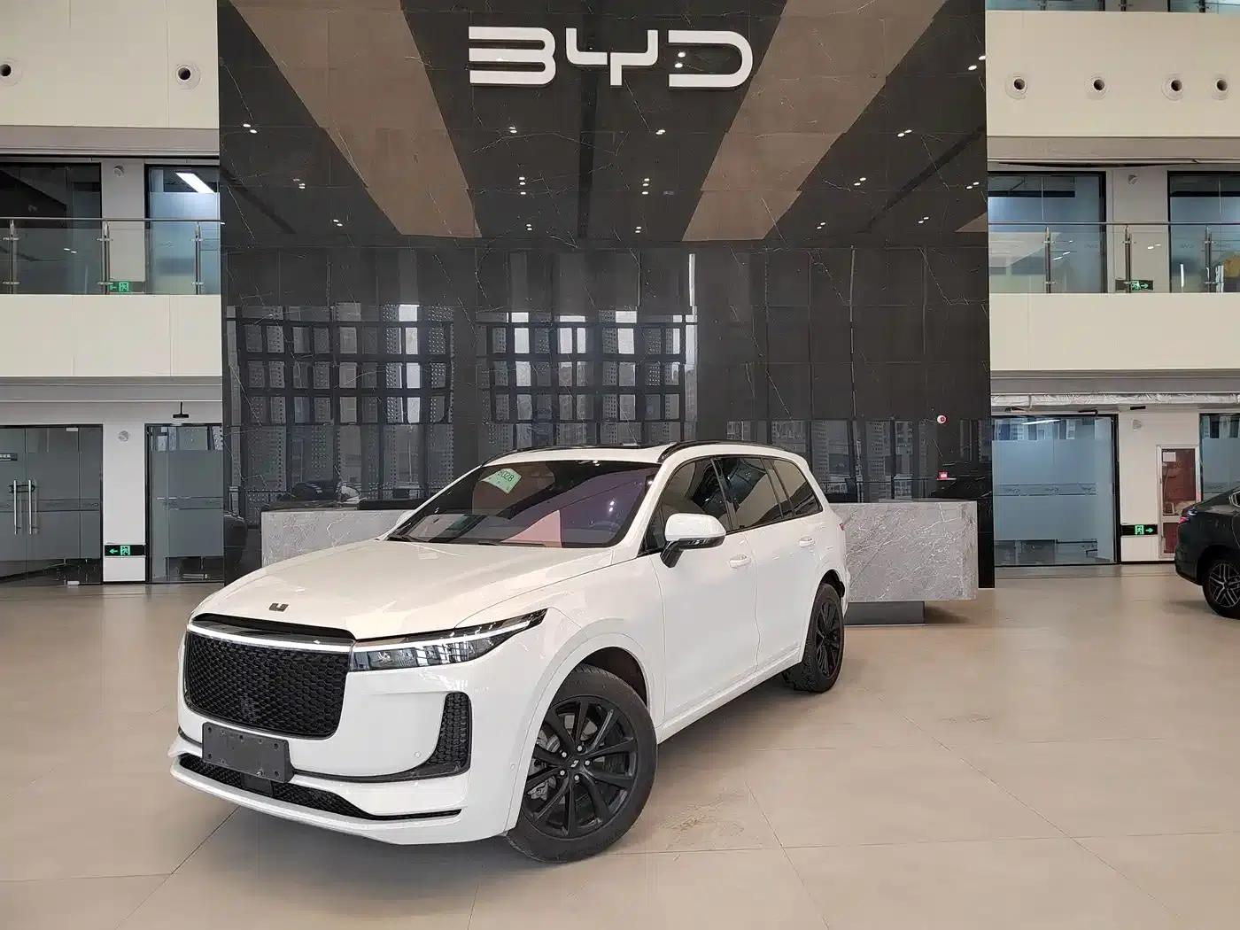 Li Auto ONE 2020 Extended Range 6-Seater — миниатюра 1
