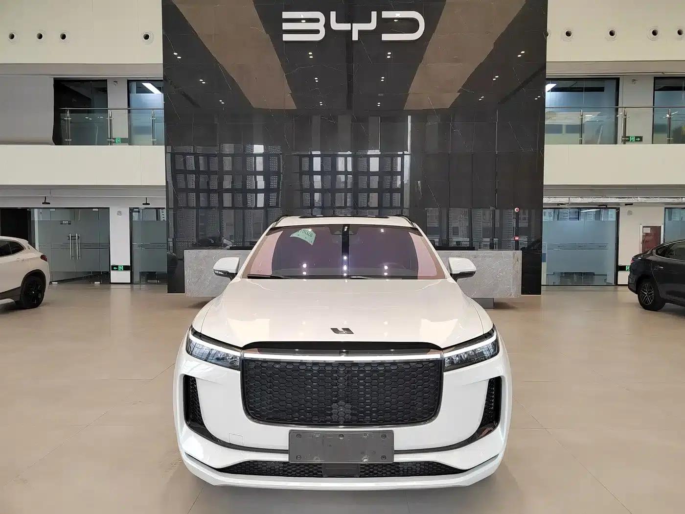 Li Auto ONE 2020 Extended Range 6-Seater — миниатюра 2