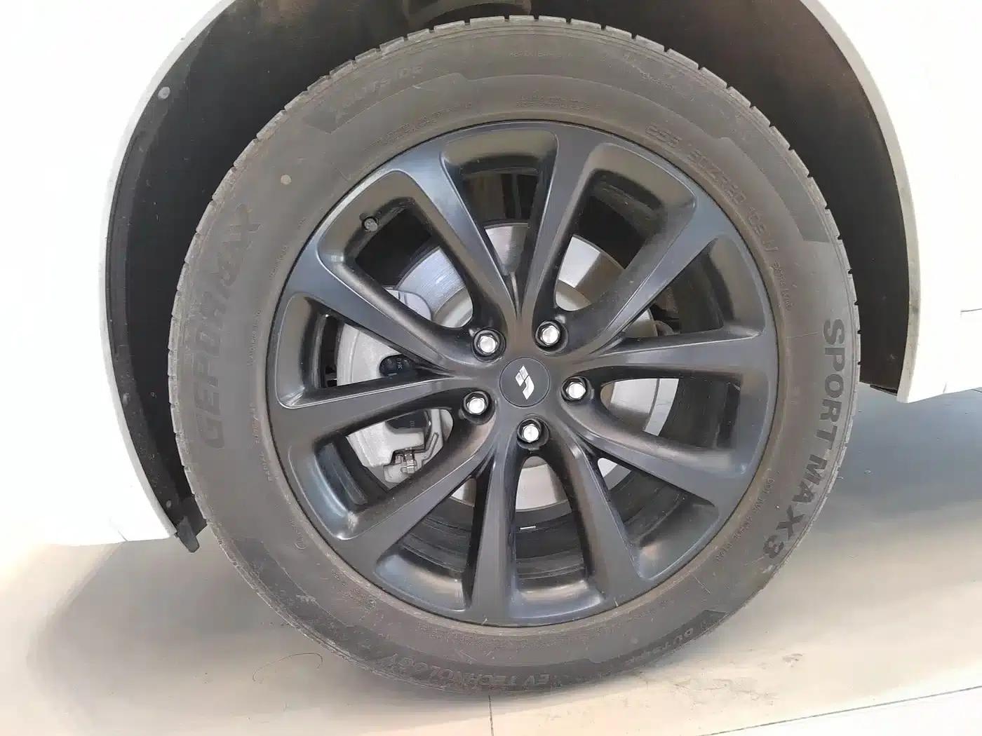 Li Auto ONE 2020 Extended Range 6-Seater — миниатюра 16