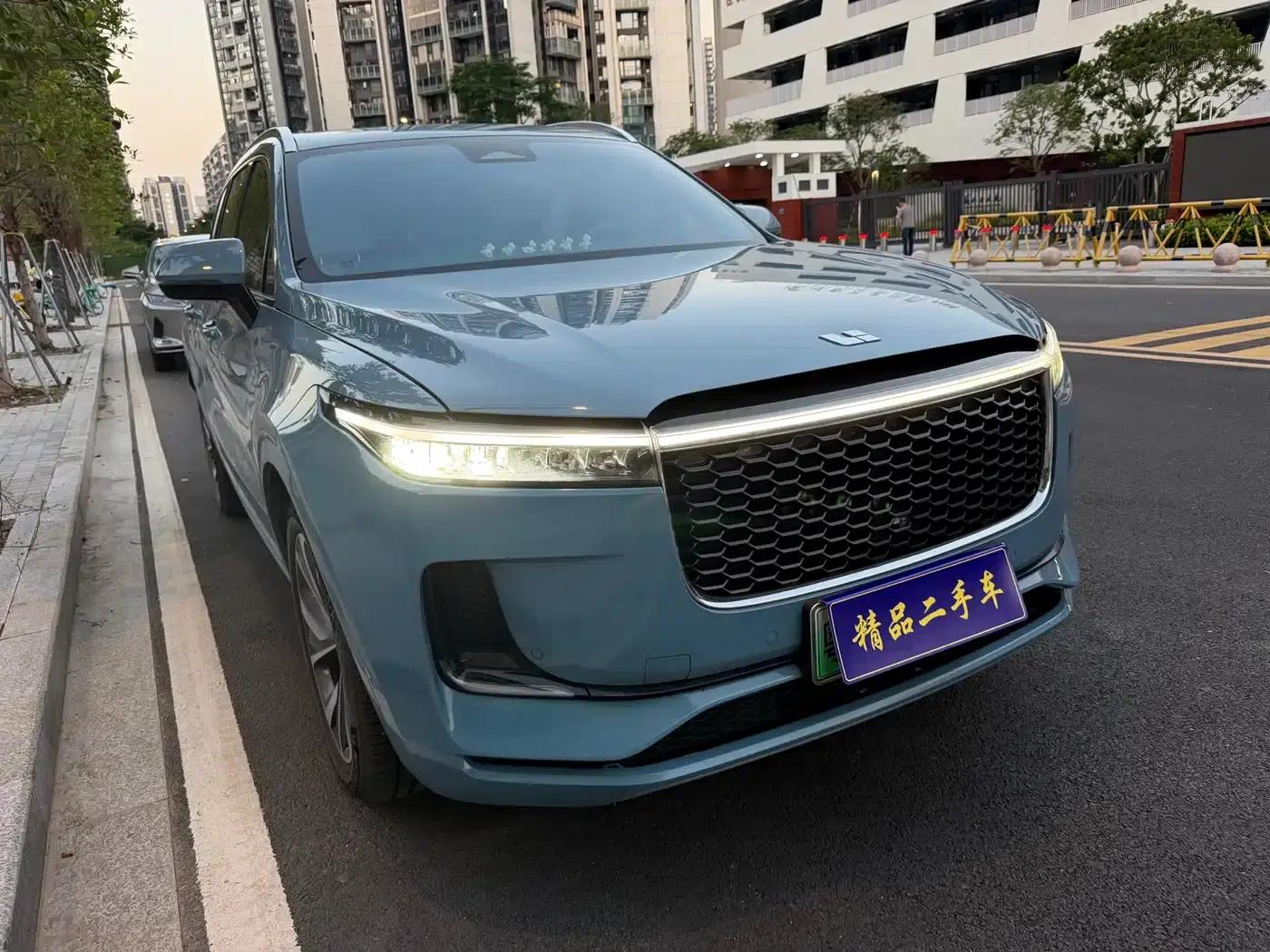 Li Auto ONE 2021 Extended Range 6-Seater — миниатюра 3