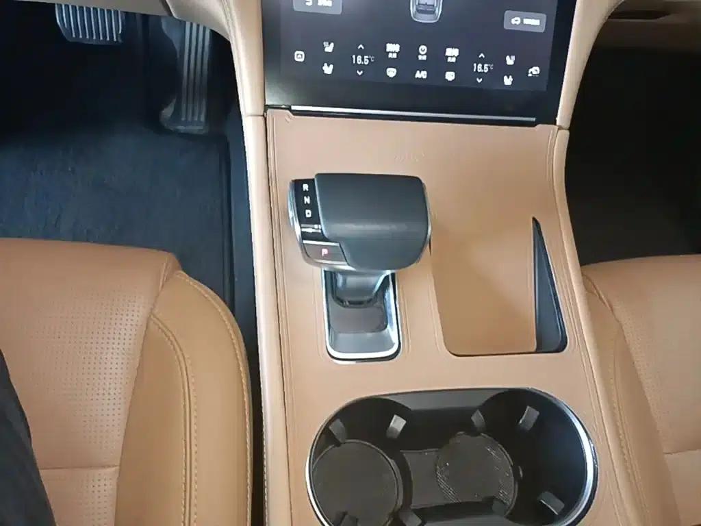 Li Auto ONE 2021 Extended Range 6-Seater — миниатюра 14