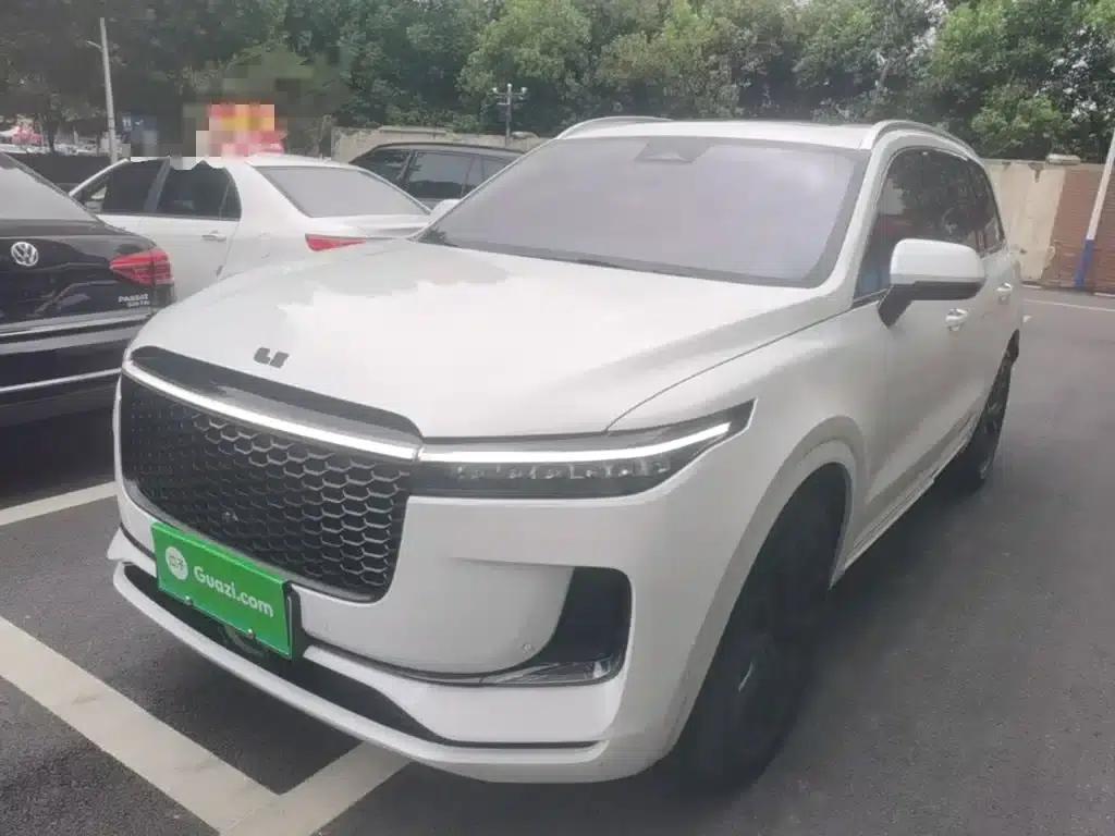 Li Auto ONE 2021 Extended Range 6-Seater — миниатюра 1