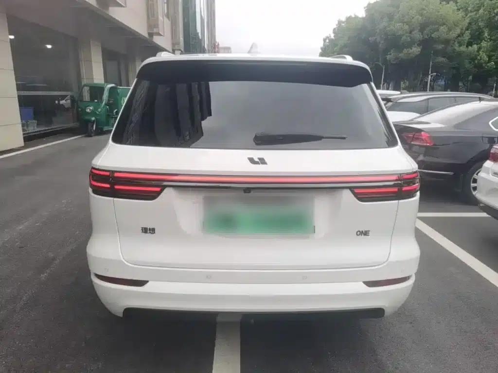 Li Auto ONE 2021 Extended Range 6-Seater — миниатюра 6