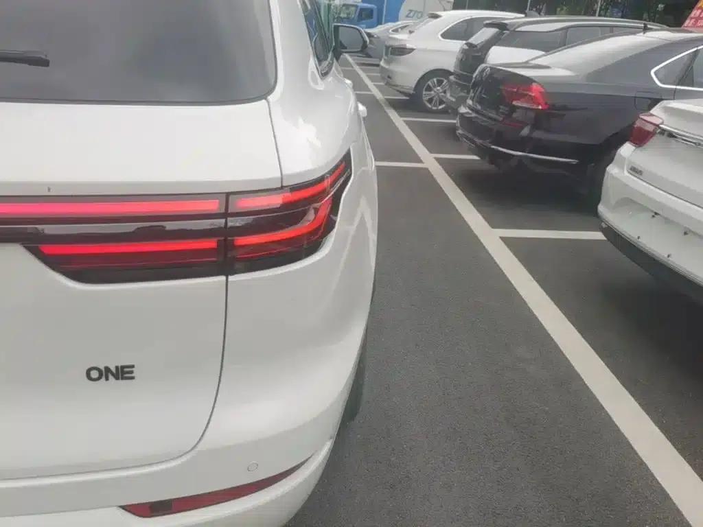 Li Auto ONE 2021 Extended Range 6-Seater — миниатюра 8