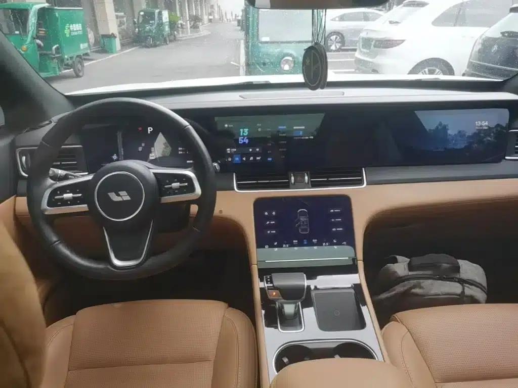 Li Auto ONE 2021 Extended Range 6-Seater — миниатюра 10