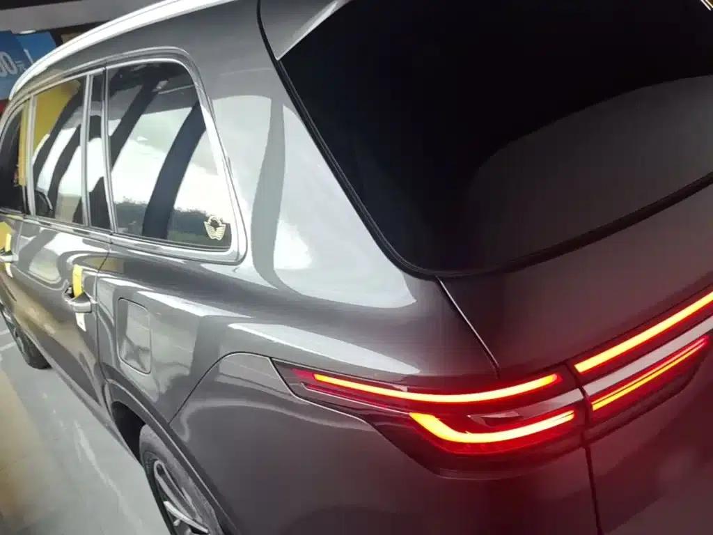 Li Auto ONE 2021 Extended Range 6-Seater — миниатюра 5