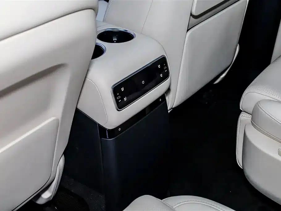 Li Auto L9 2024 Ultra — миниатюра 28