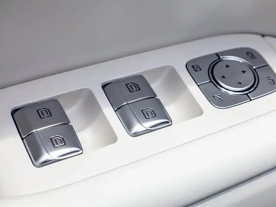Li Auto L9 2024 Ultra — миниатюра 30