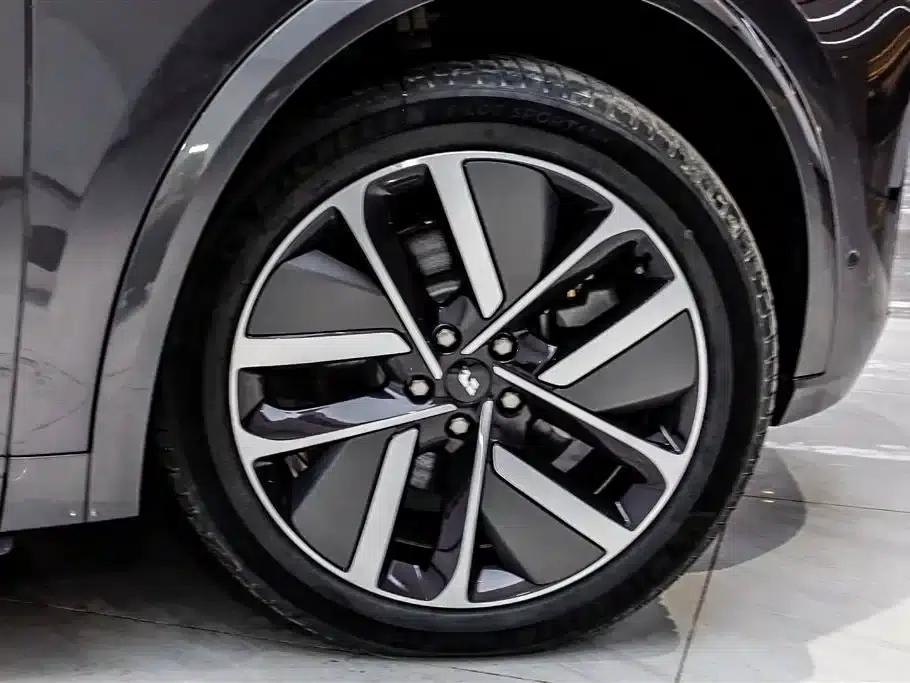 Li Auto L9 2024 Ultra — миниатюра 8