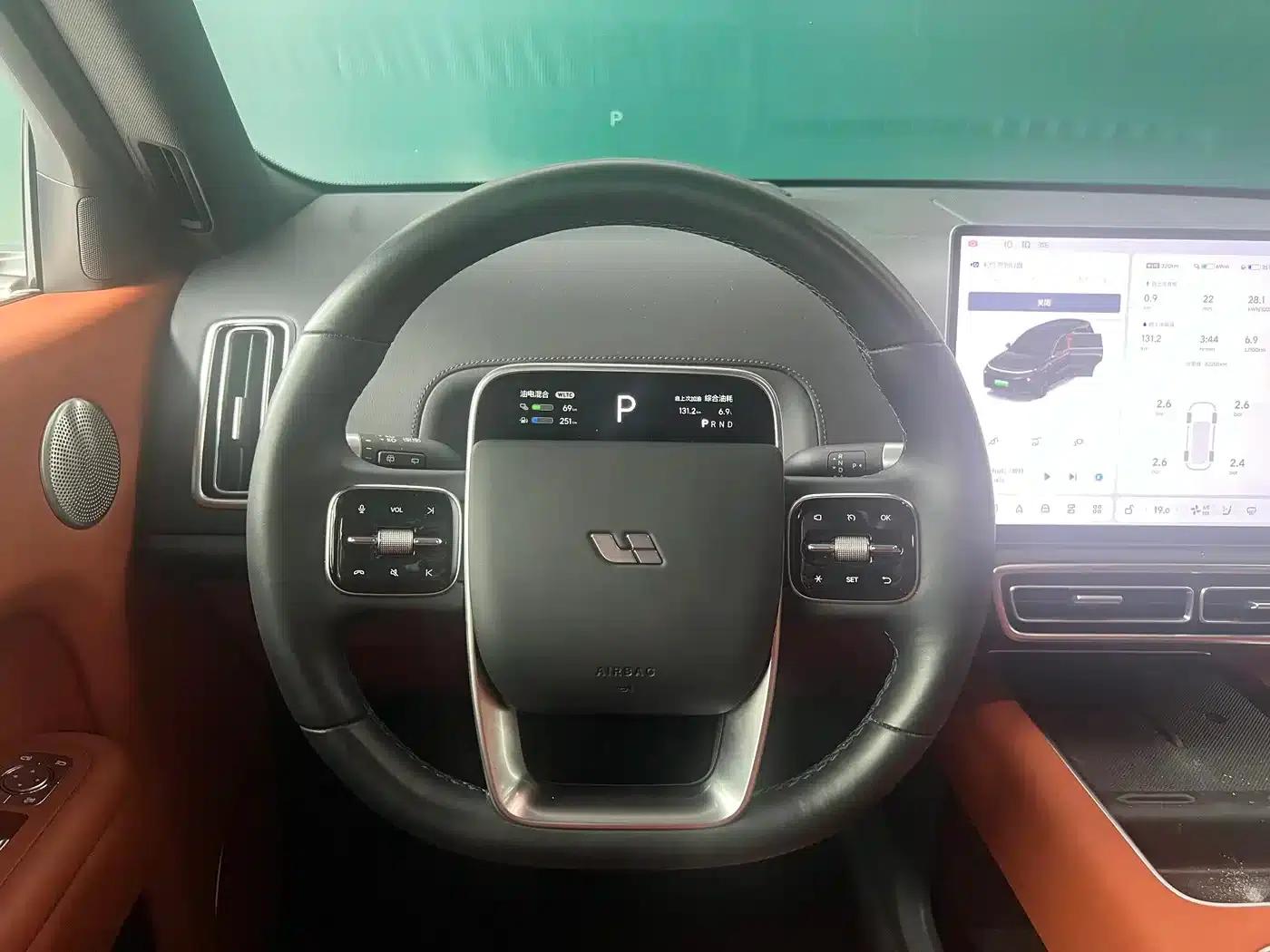 Li Auto L9 2022 Max — миниатюра 7