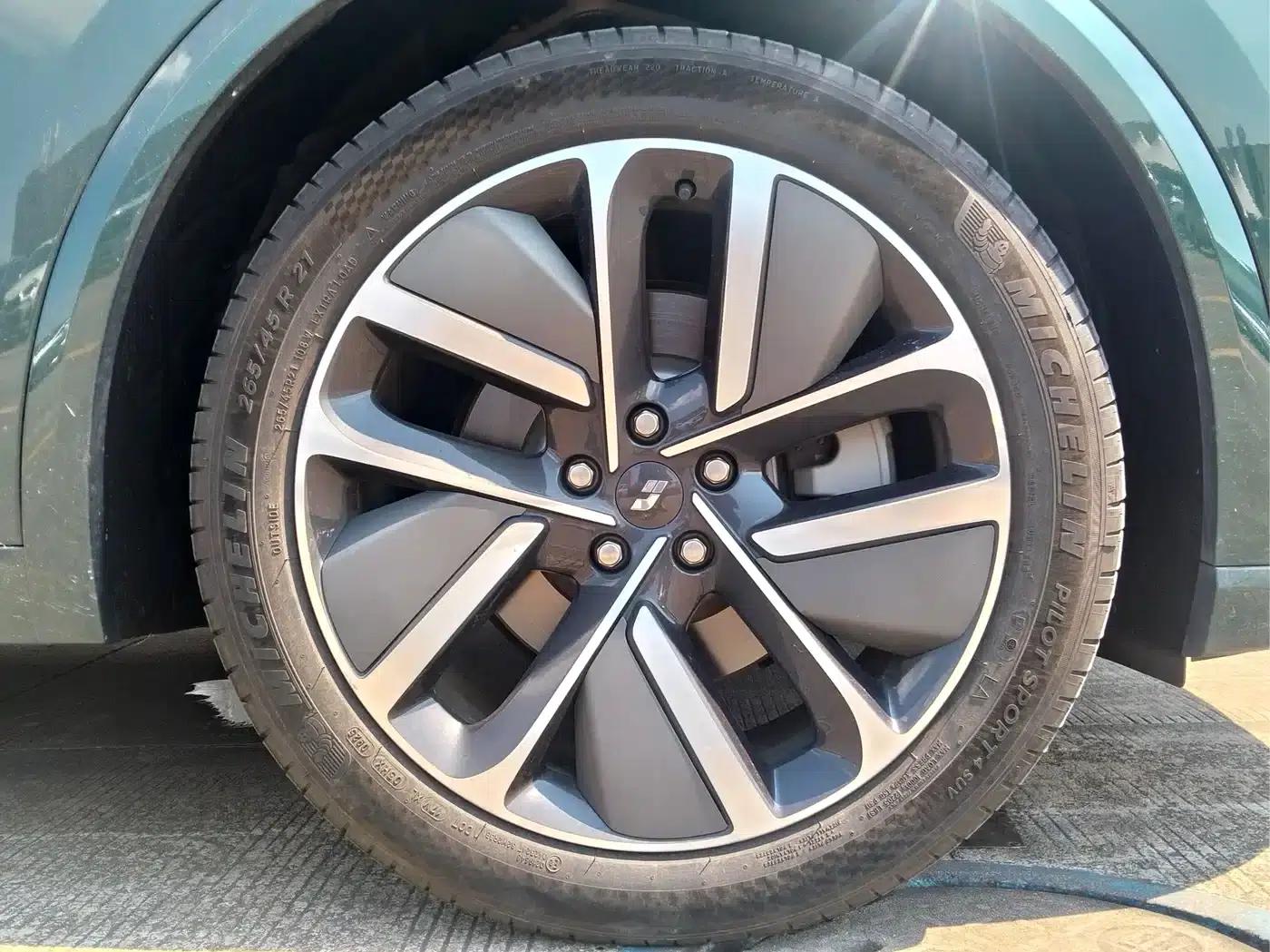Li Auto L9 2024 Pro — миниатюра 15