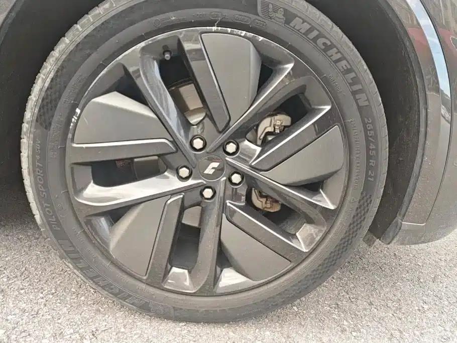 Li Auto L9 2022 Max — миниатюра 6