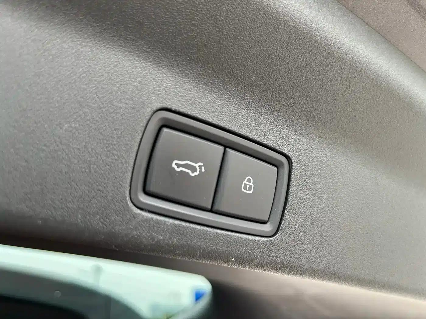Li Auto L9 2022 Max — миниатюра 18