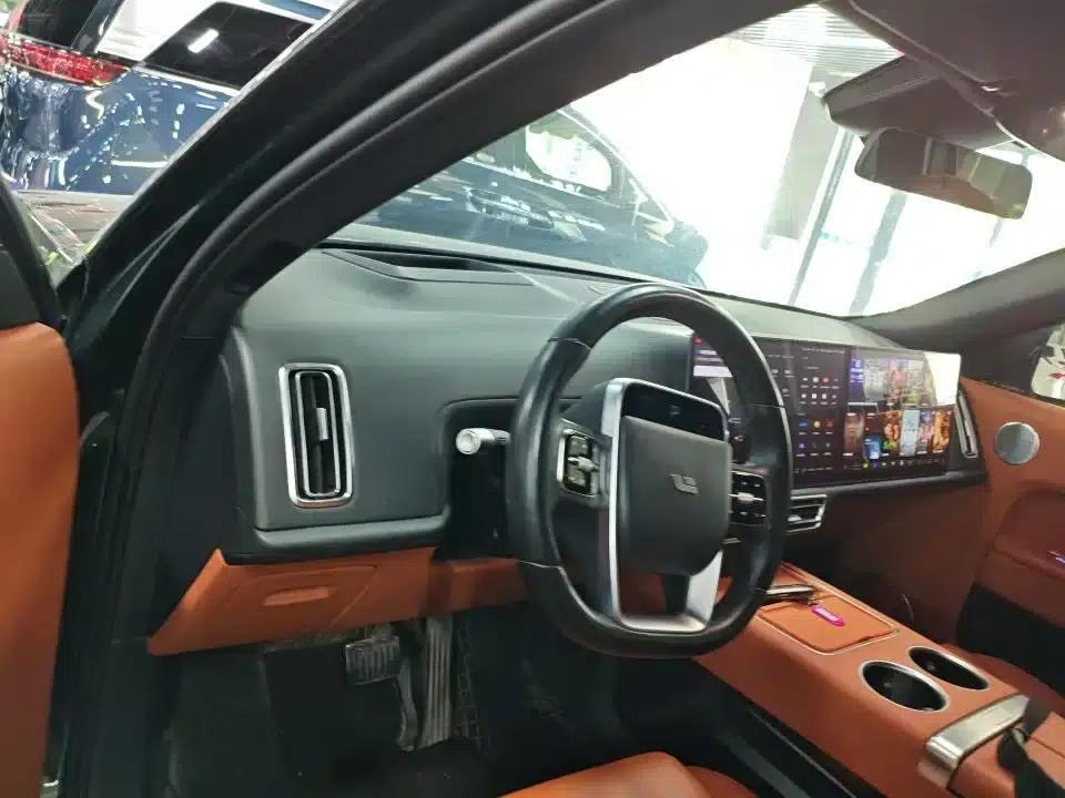 Li Auto L9 2022 Max — миниатюра 4