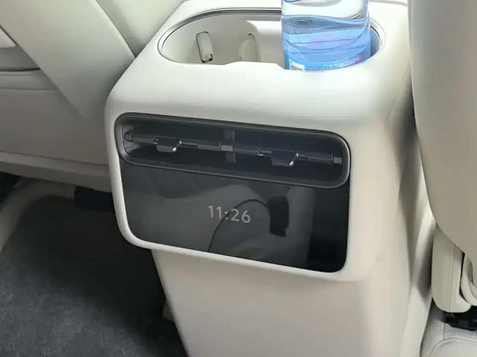 Li Auto L9 2026 Ultra — миниатюра 9