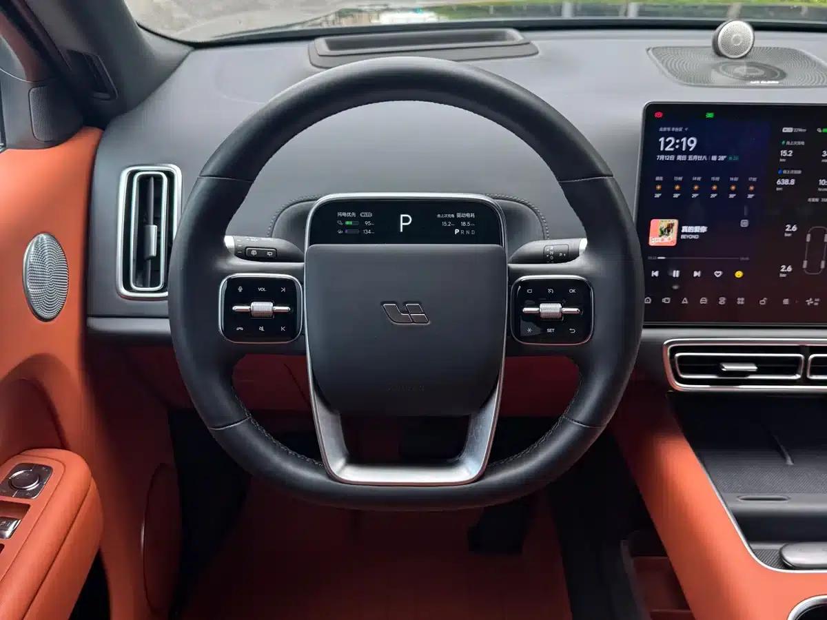 Li Auto L9 2022 Max — миниатюра 26