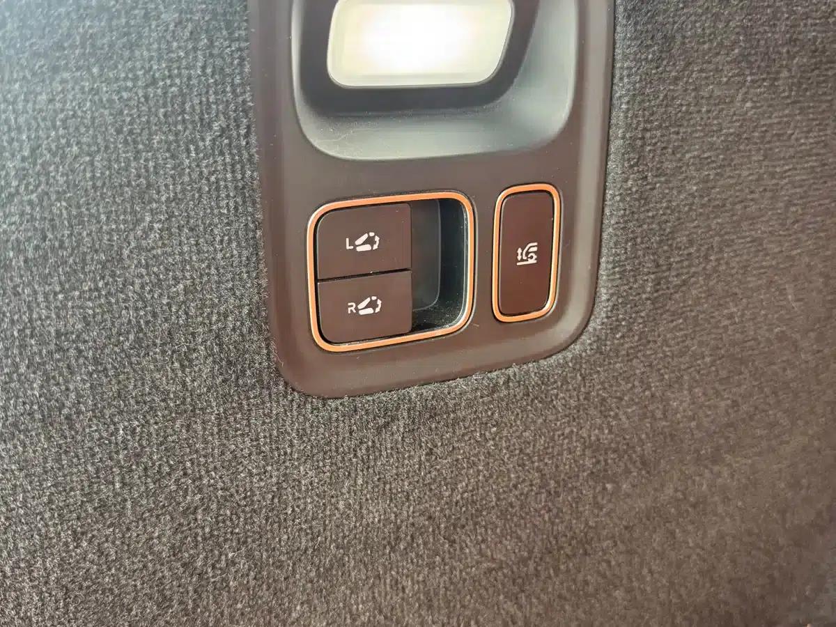 Li Auto L9 2022 Max — миниатюра 7