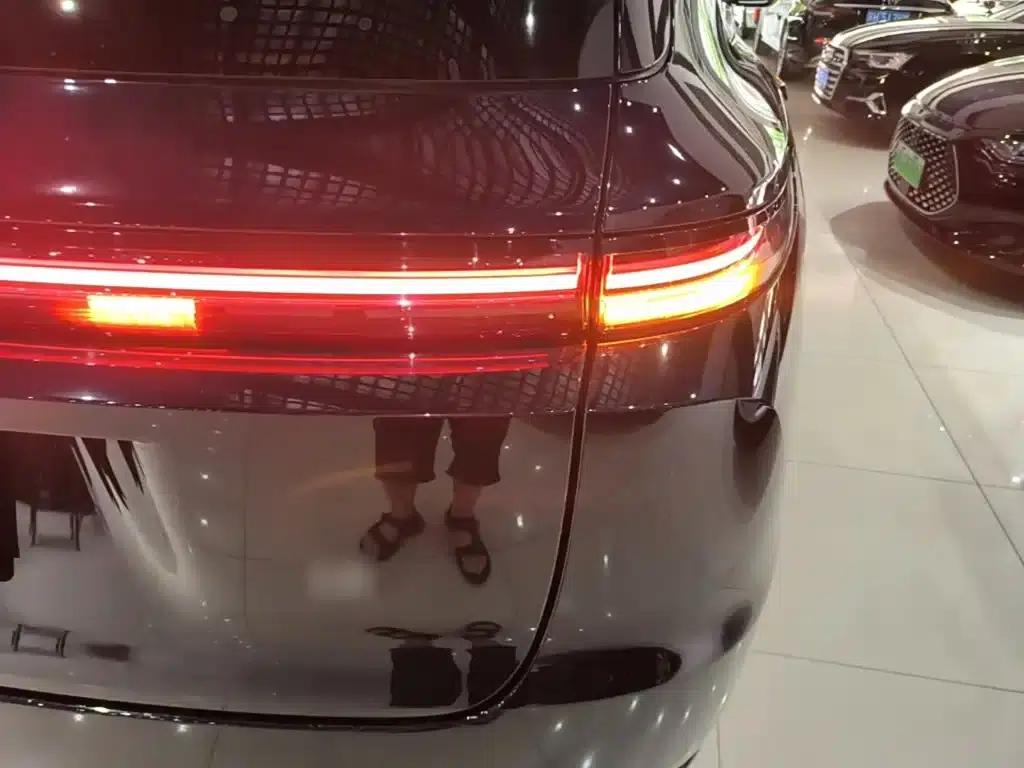 Li Auto L9 2022 Max — миниатюра 8
