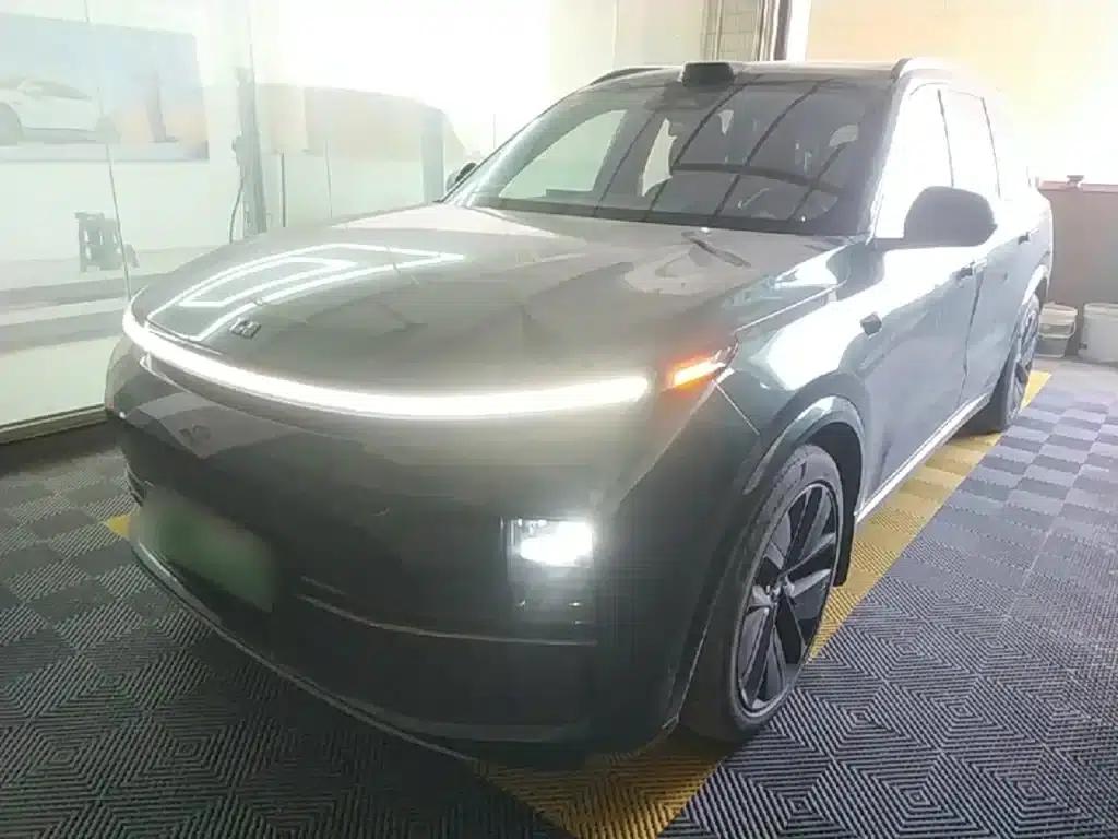 Li Auto L9 2022 Max — миниатюра 1