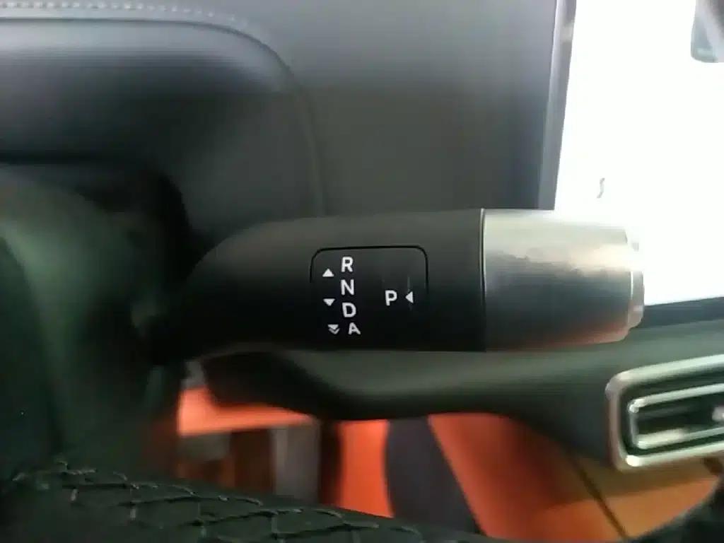 Li Auto L9 2022 Max — миниатюра 14