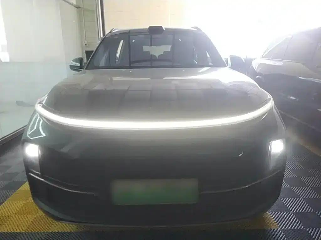 Li Auto L9 2022 Max — миниатюра 3
