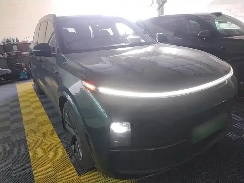Li Auto L9 2022 Max — миниатюра 4
