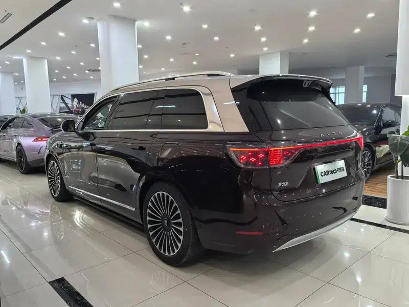 Wenjie M9 2025 Ultra Extended Range Six-Seat Version (192-line LiDAR) — миниатюра 4