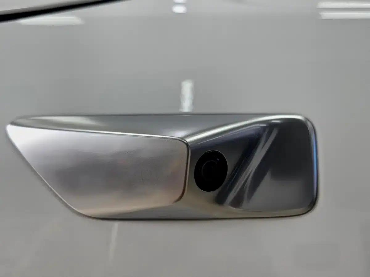 Li Auto L7 2023 Max — миниатюра 20