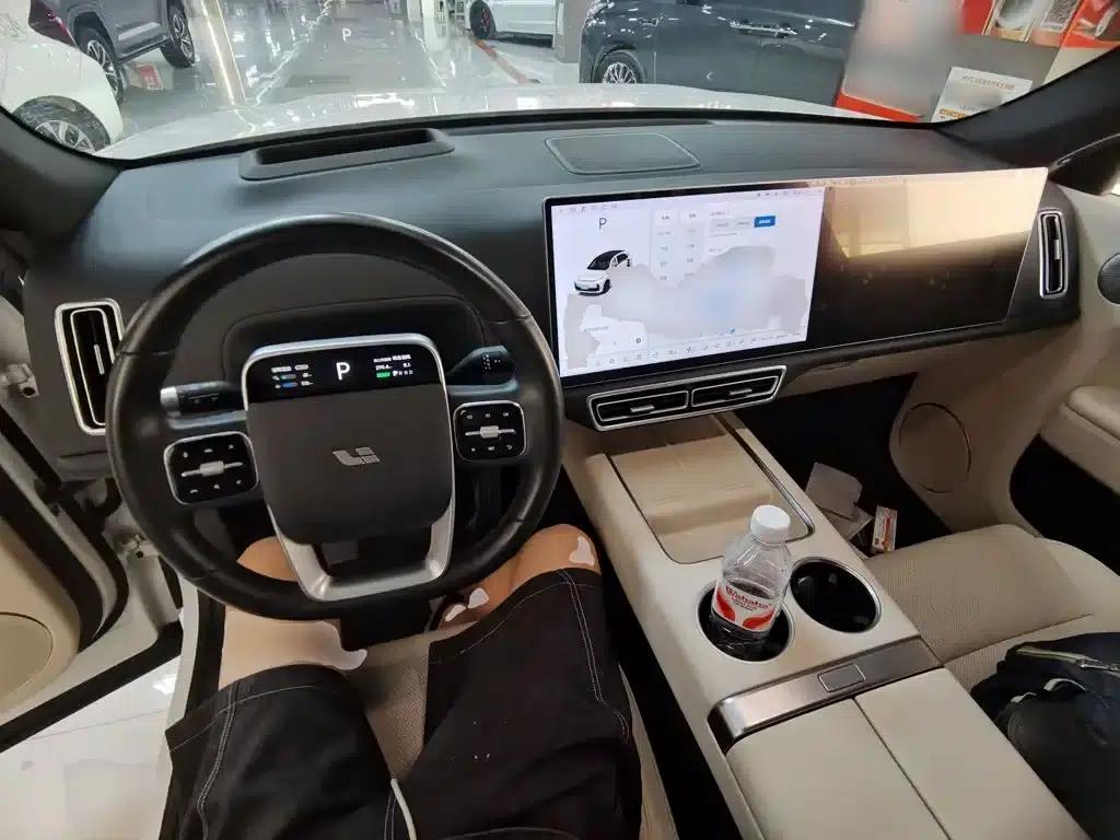 Li Auto L7 2023 Pro — миниатюра 10