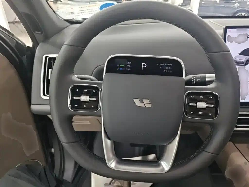 Li Auto L7 2025 Max Intelligent Renewal Edition — миниатюра 11