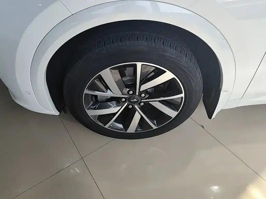 Li Auto L7 2023 Air — миниатюра 23