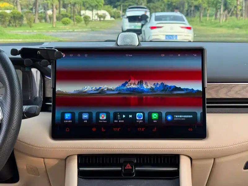 Wenjie M7 2022 AWD Luxury Edition — миниатюра 14