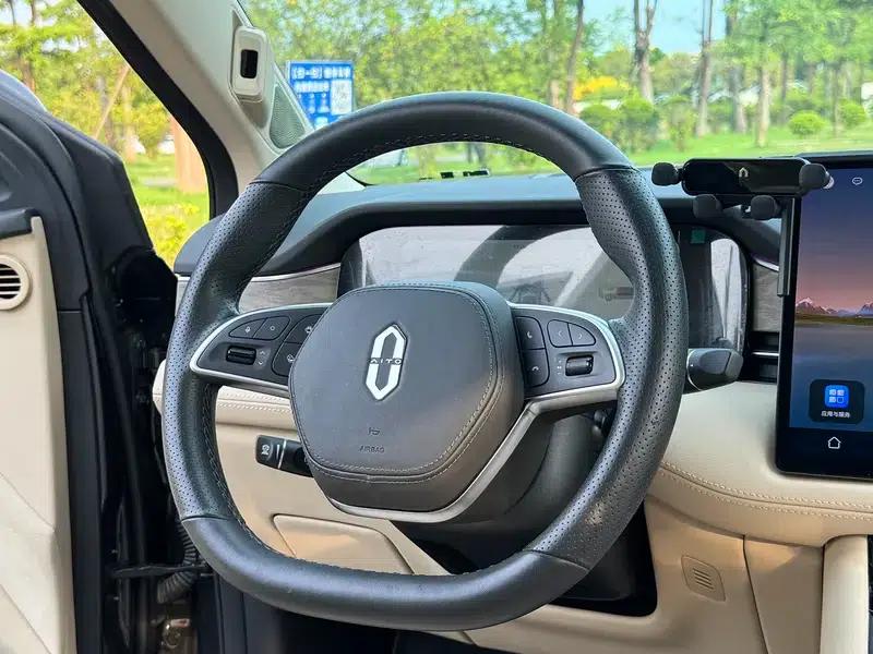 Wenjie M7 2022 AWD Luxury Edition — миниатюра 19