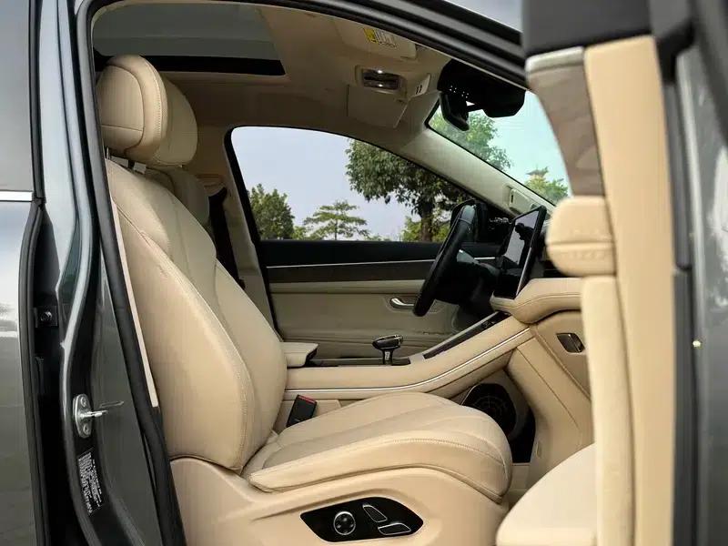 Wenjie M7 2022 AWD Luxury Edition — миниатюра 30