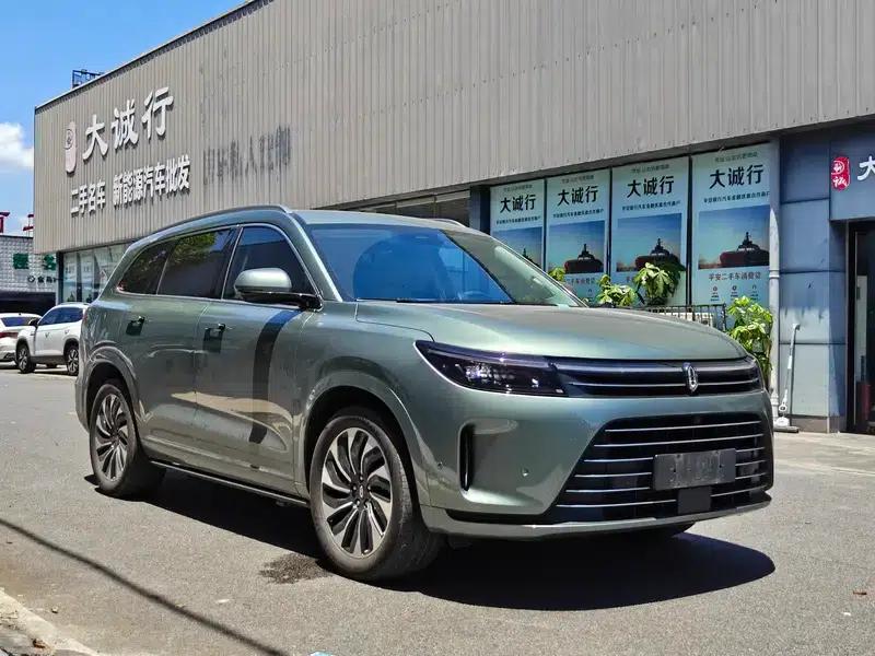 Wenjie M7 2022 Two-Wheel Drive Comfort Edition — миниатюра 3