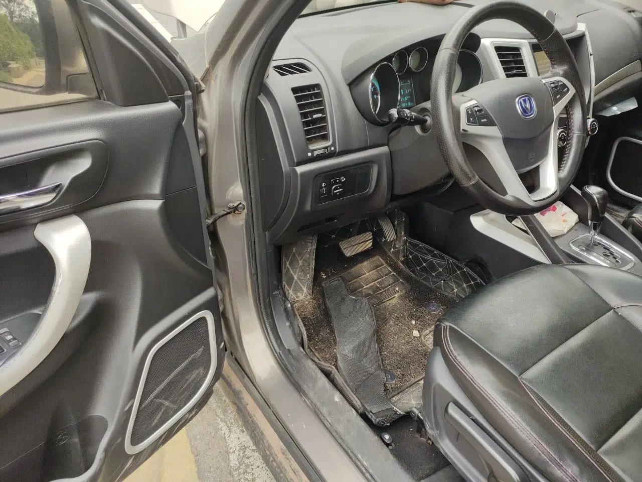 CHANGAN CS35 2015 1.6L Automatic Luxury Model China IV Standard — миниатюра 16
