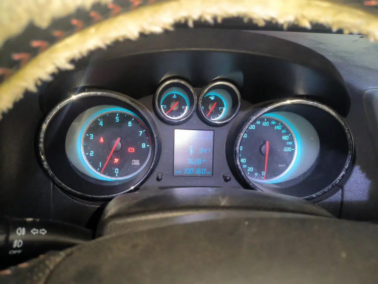 CHANGAN CS35 2015 1.6L Manual Luxury Model China IV Standard — миниатюра 11