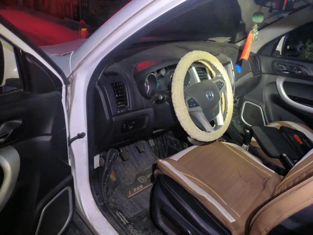 CHANGAN CS35 2015 1.6L Manual Luxury Model China IV Standard — миниатюра 16