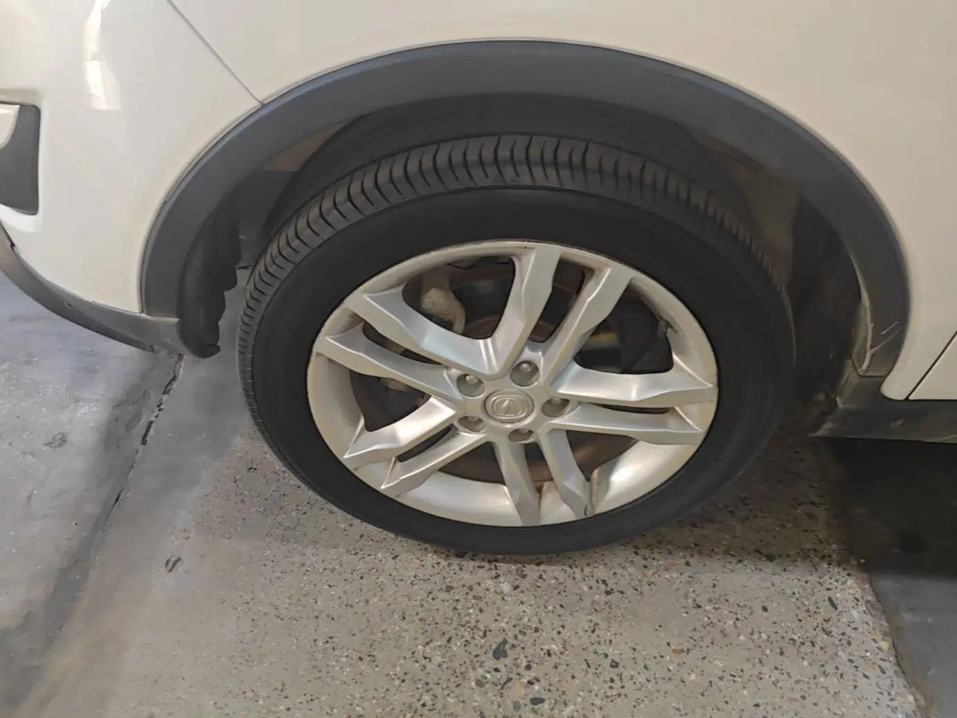 CHANGAN CS35 2015 1.6L Manual Luxury Model China IV Standard — миниатюра 10