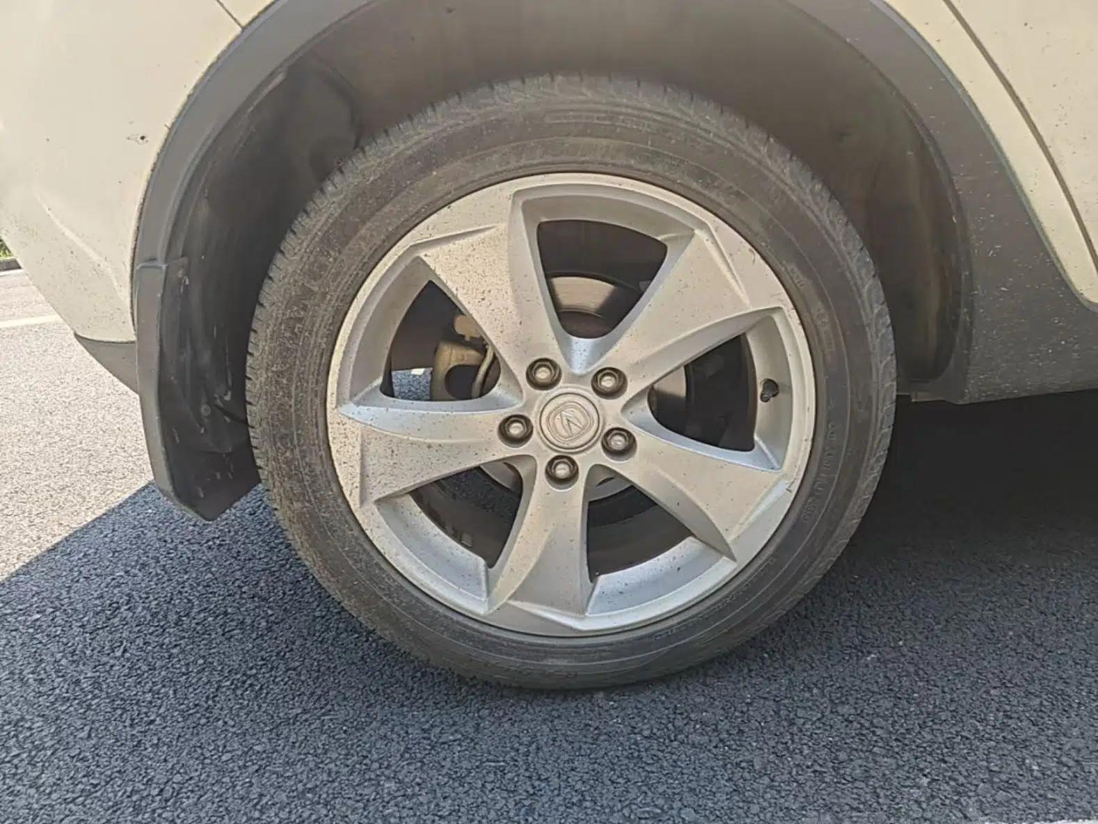 CHANGAN CS35 2015 1.6L Manual Luxury Model China IV Standard — миниатюра 11