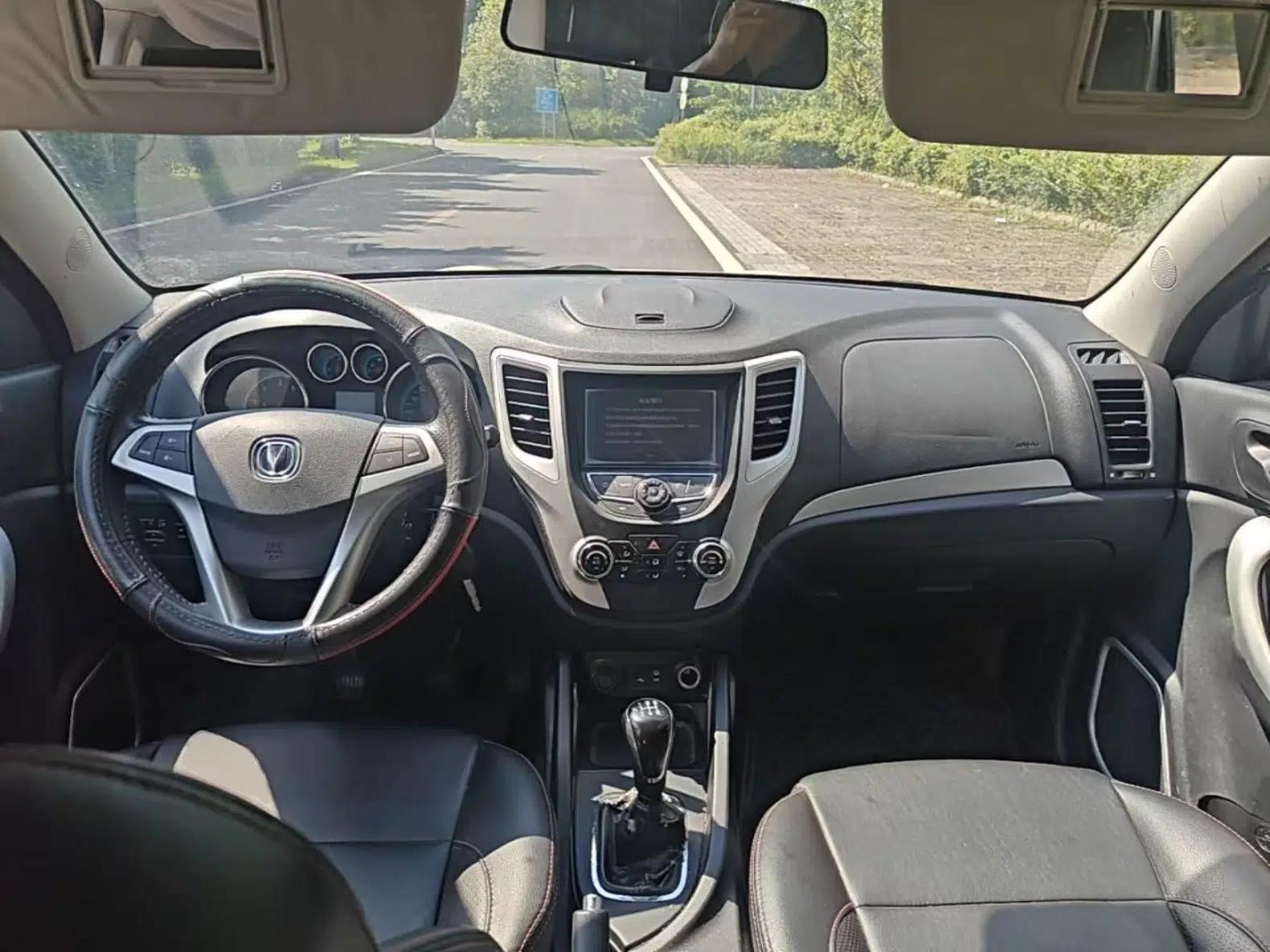 CHANGAN CS35 2015 1.6L Manual Luxury Model China IV Standard — миниатюра 12