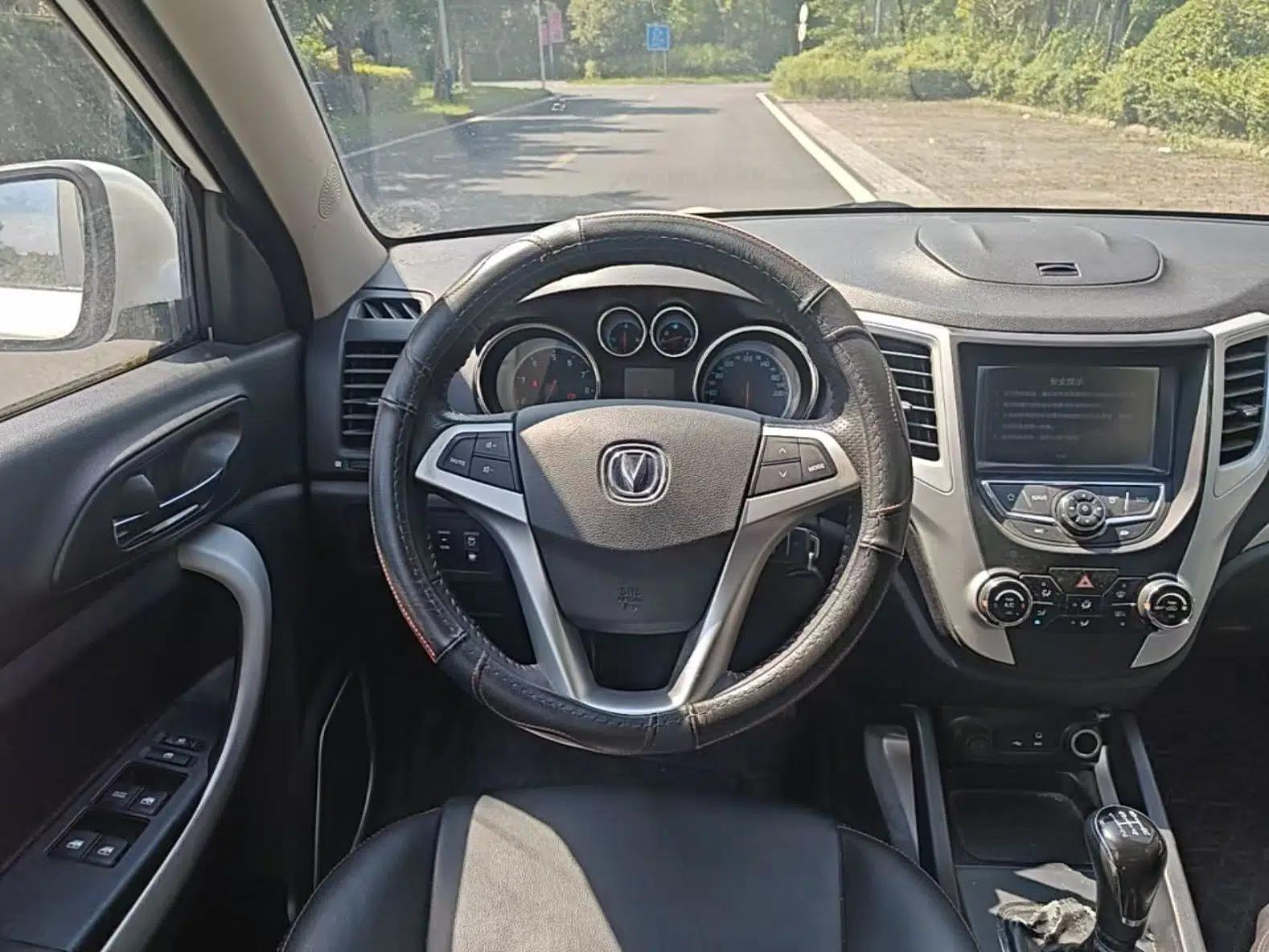 CHANGAN CS35 2015 1.6L Manual Luxury Model China IV Standard — миниатюра 13
