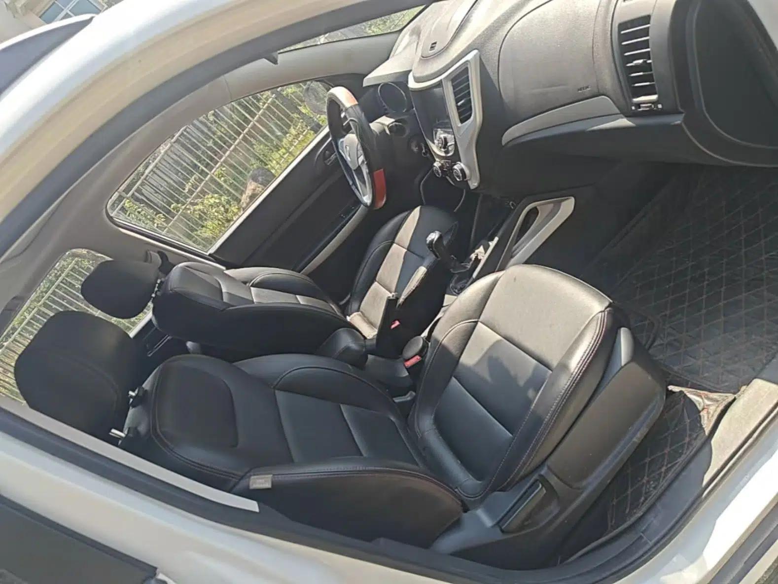 CHANGAN CS35 2015 1.6L Manual Luxury Model China IV Standard — миниатюра 19