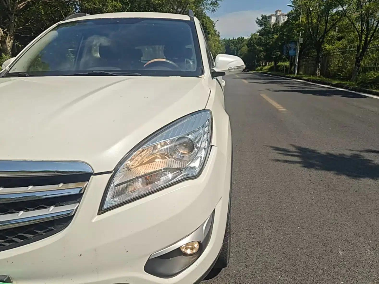 CHANGAN CS35 2015 1.6L Manual Luxury Model China IV Standard — миниатюра 8
